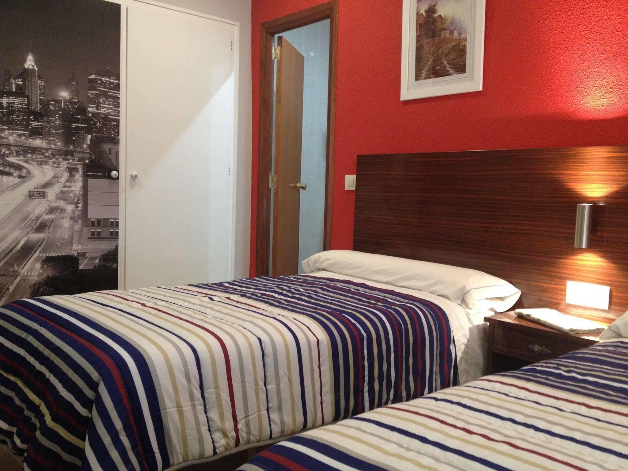 Hotel Marrodan Арнедильо Экстерьер фото